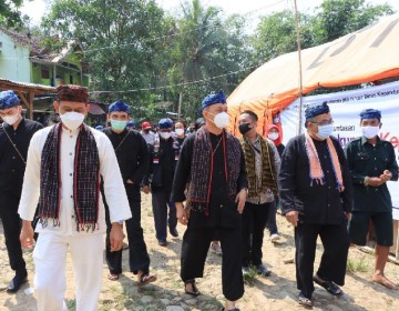 Masyarakat Baduy Antusias,  Layanan Diperpanjang 1 Bulan Di Kantor Desa