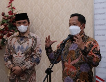 Mendagri: Pelonggaran Bertahap Aktivitas Masyarakat Harus Tetap Dikawal Dengan Penerapan Prokes