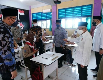 Lapor ke Wapres, Wagub Andika: Satu Pekan PTM di Banten Aman Tanpa Penularan