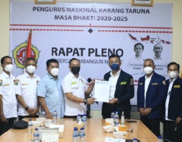 Terima SK Ketua KT Banten, Wagub Andika Didorong Jadi Ketum KT Nasional