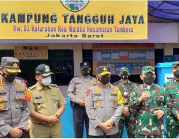 Polda Metro Bikin COP di Kampung Tangguh