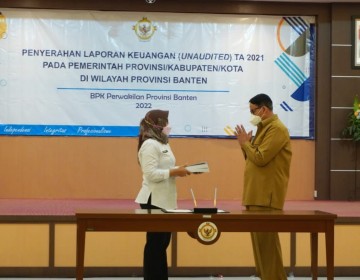 Pemprov Banten Menjadi Provinsi Paling Awal Serahkan LKPD 2021 Ke BPK  