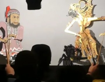 Wayang Dibanting Dalang di Yogya