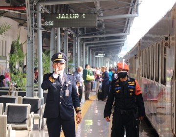 Mulai 15 Agustus 2022 Pengguna KA Usia 18 Tahun Keatas Baru Vaksin 2 Wajib PCR, Cek Aturan Lengkap Terbaru