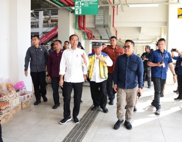 Presiden Jokowi Resmikan Pasar Induk Among Tani Kota Batu