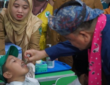 Cakupan Imunisasi Polio Putaran 1 Capai 100 persen