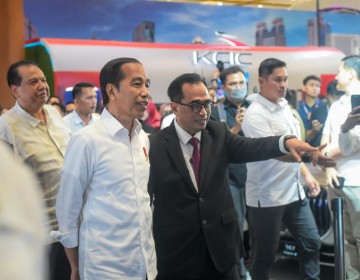 Jokowi Tinjau Pameran Hub Space di JCC