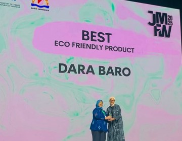 UMKM Binaan Pertamina Raih Predikat Best Eco Friendly di Panggung Jakarta Muslim Fashion Week 2024