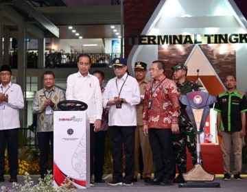 Resmikan Tiga Terminal, Jokowi: Penting untuk Tingkatkan Konektivitas dan Mobilitas