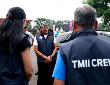 Hadapi Lonjakan Wisatawan di Libur Nataru, Menparekraf Tekankan Pengelola Destinasi Perkuat Crowd Management 