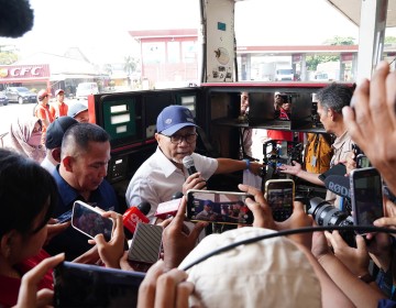 Pertamina dan Kemendag Segel SPBU Nakal di Rest Area KM 42 Karawang  