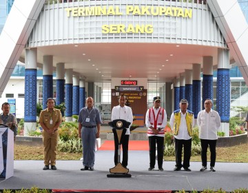 Jokowi Resmikan Terminal Tipe A Pakupatan