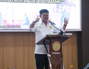 Lepas Delegasi PORNAS, Mentan SYL: Kalian Harus Juara